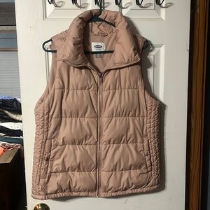 Old navy puffer vest